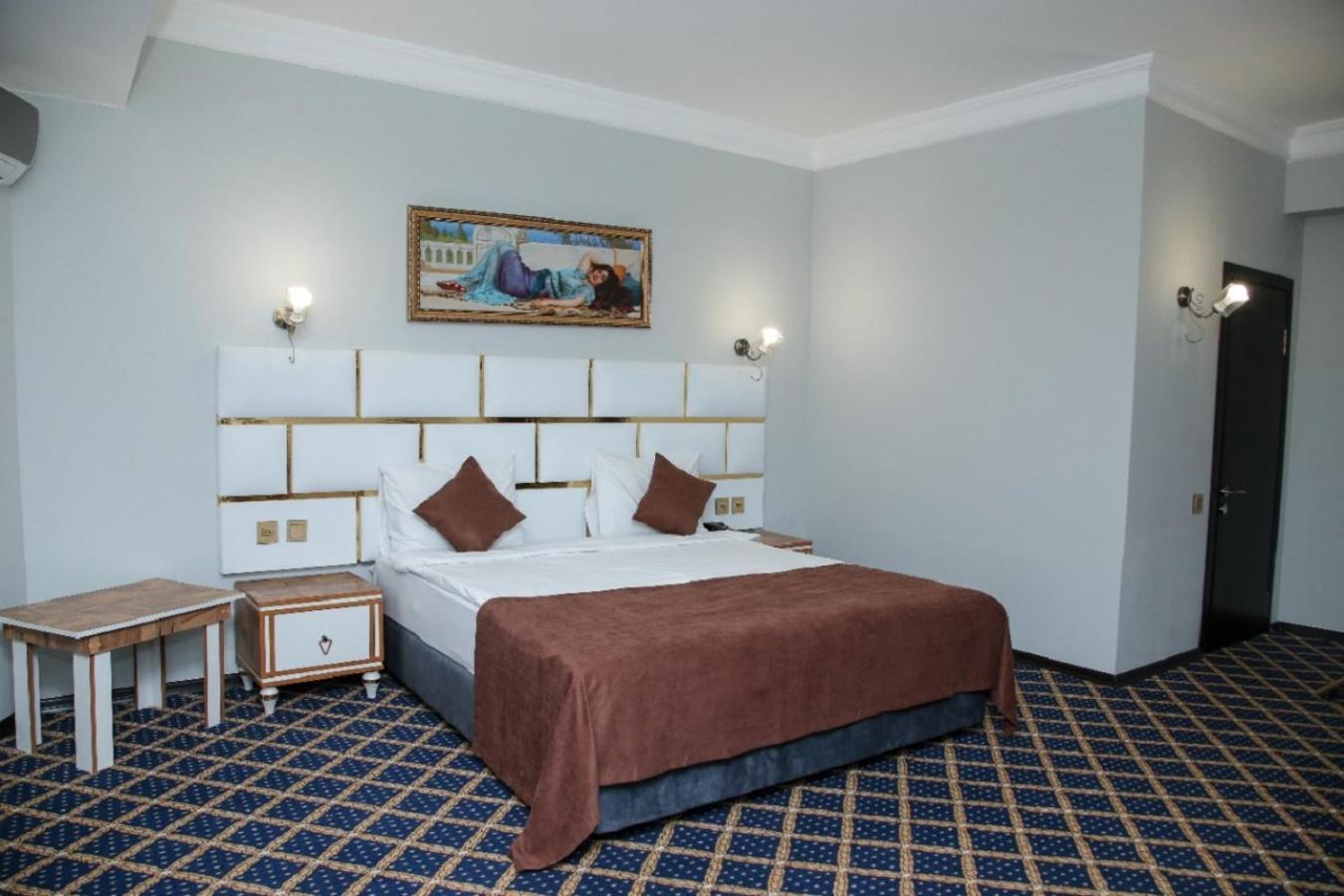 Bey Hotel Baku Bagian luar foto